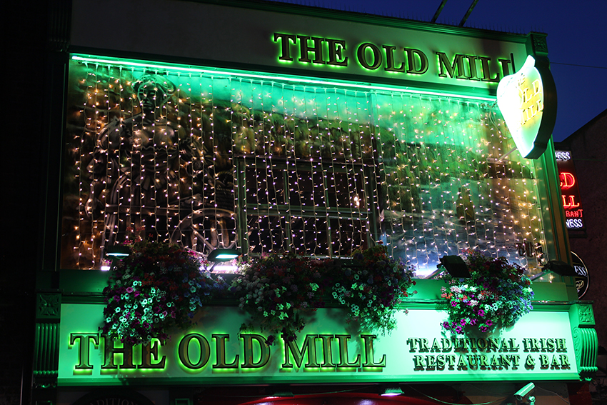 The Old Mill at night, Temple Bar
